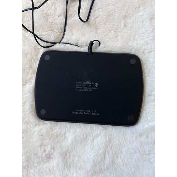 AT&T Dual Qi Wireless Charger Pad with Adapter – Black - Picture 3 of 3